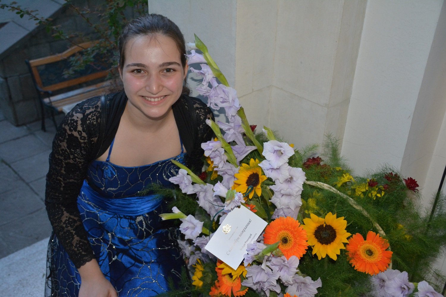 Angela Todorova as a young pianist with a basket of flowers after a competition
